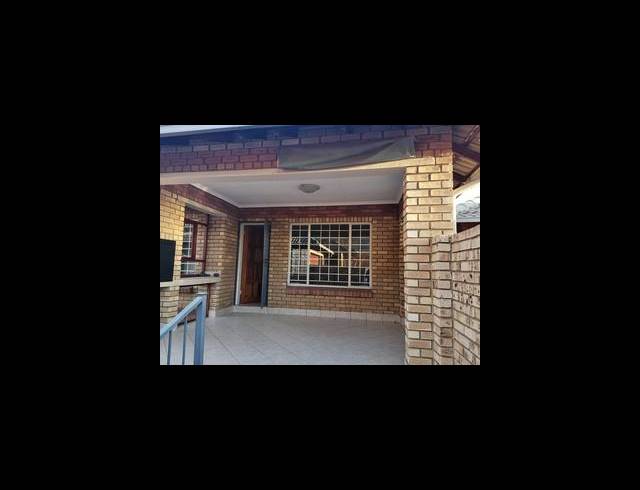 3 BEDROOM SIMPLEX TO LET IN THE WILDS